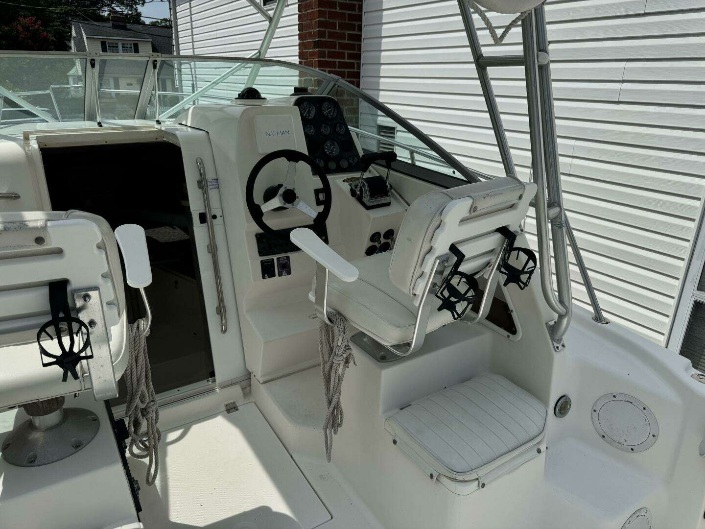1999 Robalo 2640 - Image 13