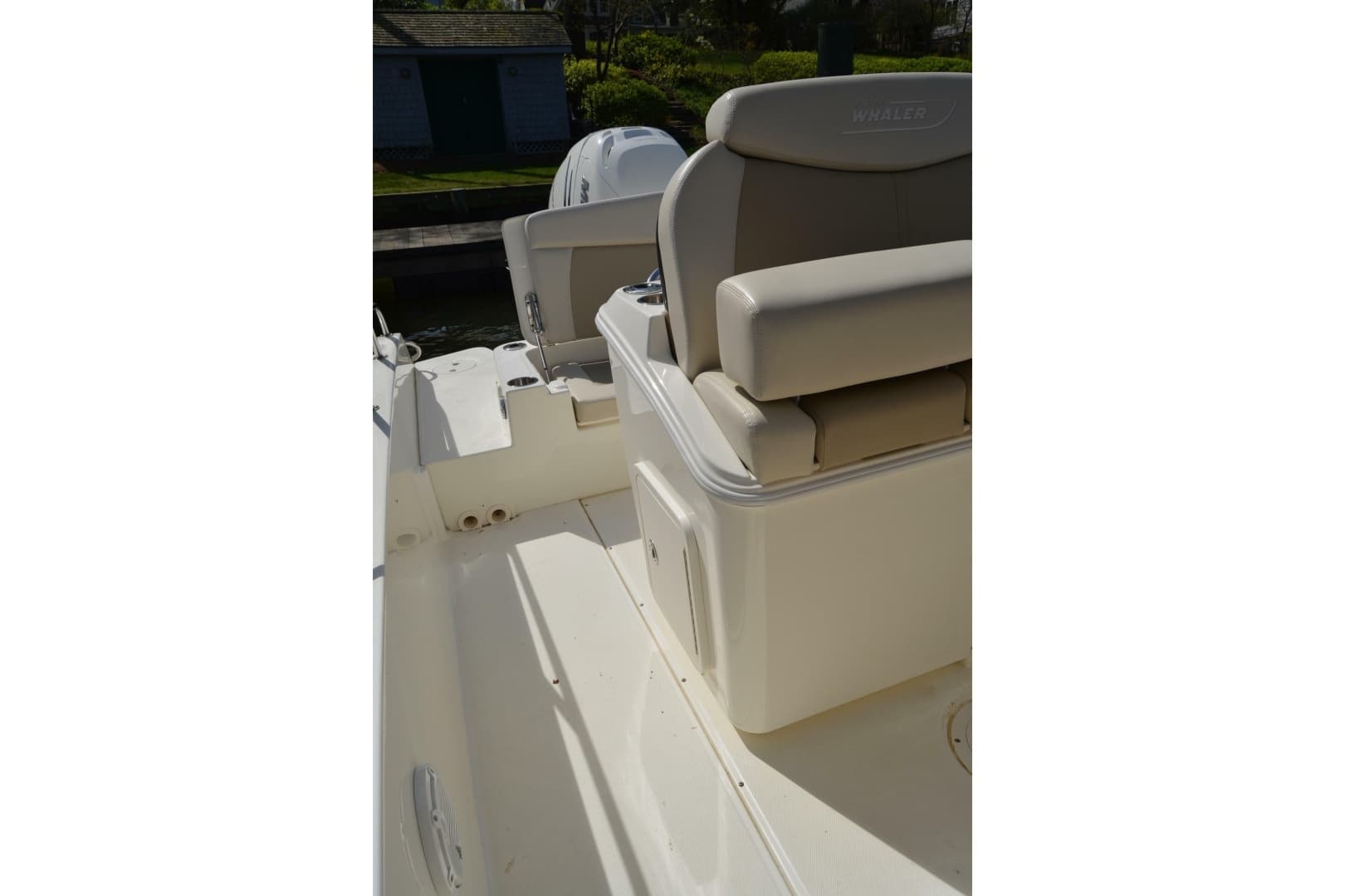 2021 Boston Whaler 270 Dauntless - Image 32