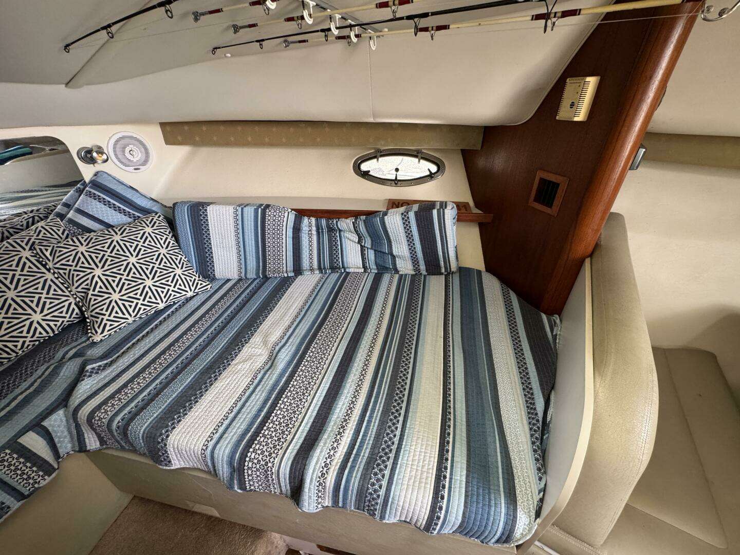 1999 Tiara Yachts 2900 Open - Image 30