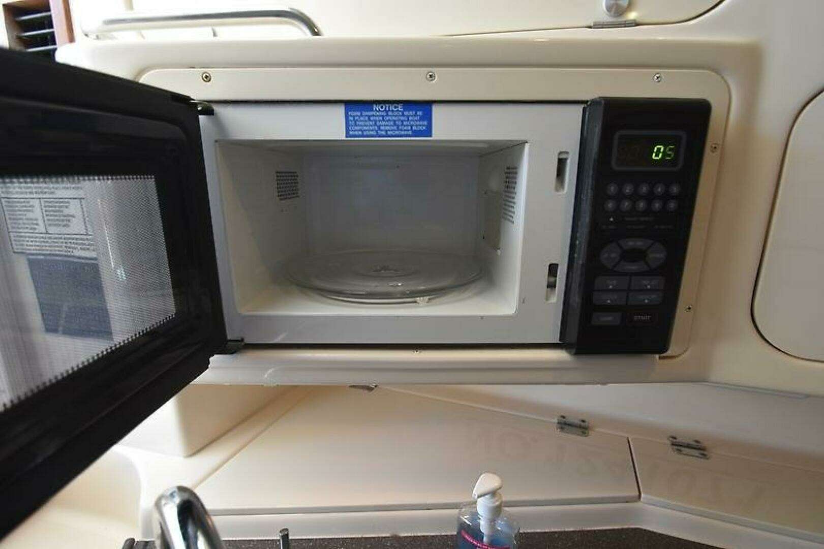 2006 Grady-White 330 Express - Image 51
