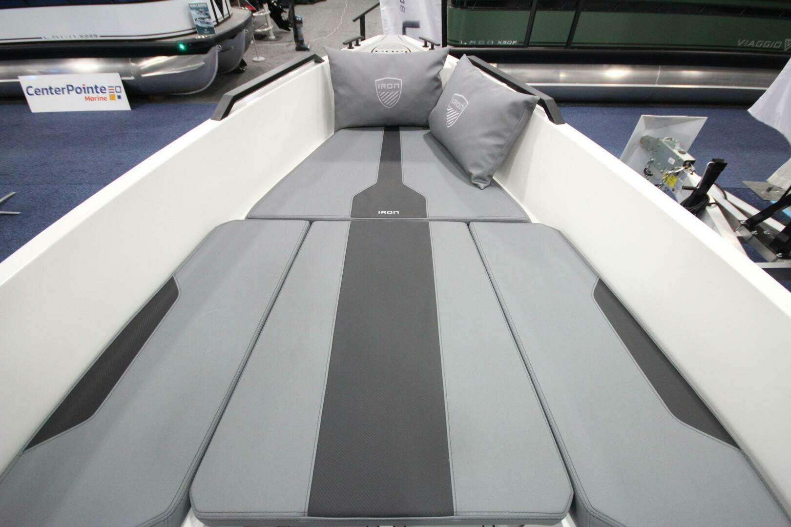 2026 Iron 827 T-Top - Image 18