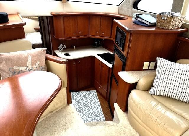 2004 Silverton 34 Convertible - 48