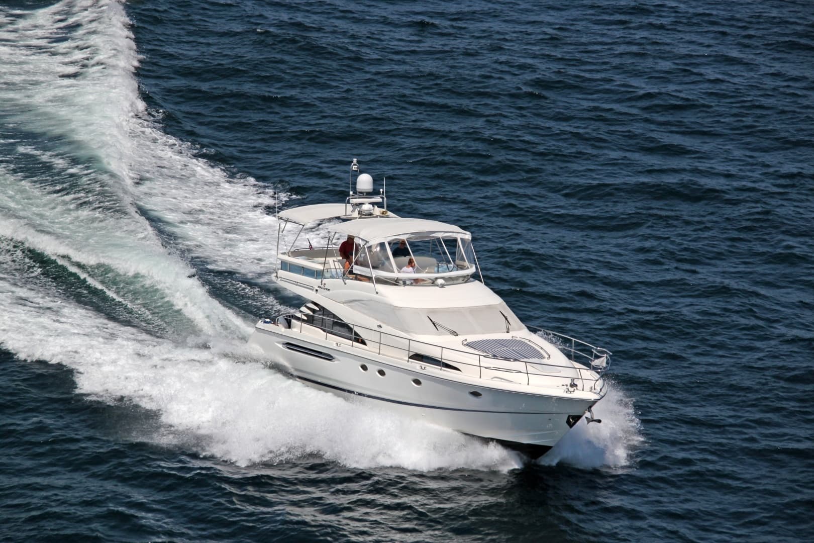 2002 Fairline Squadron 58 - Image 12