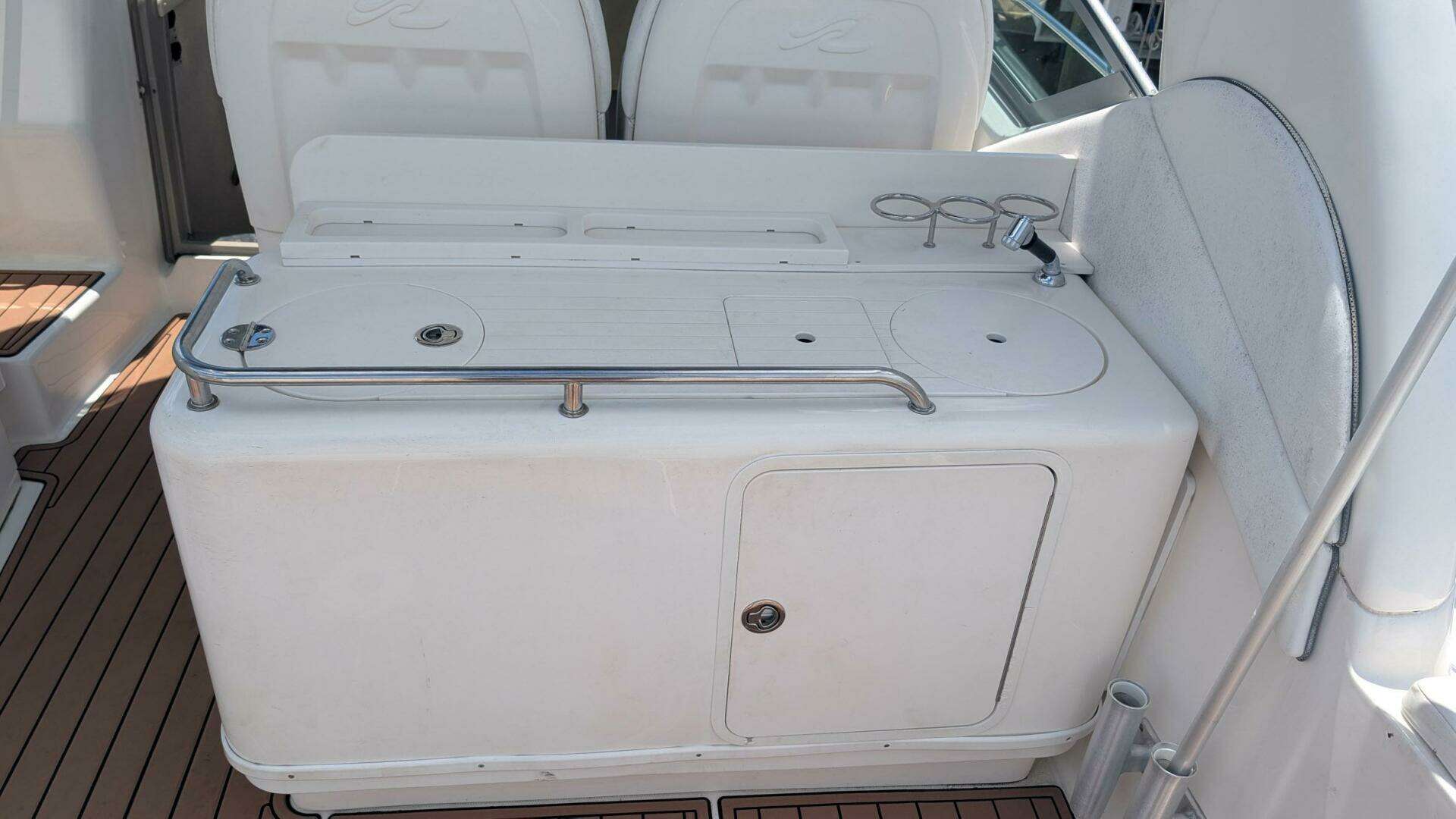 2008 Sea Ray 340 Sundancer Sportsman - Image 7