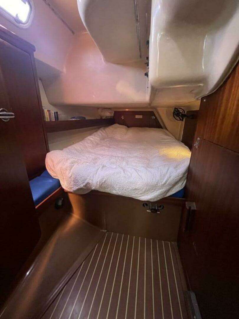 2002 Bavaria Cruiser 50 - Image 21