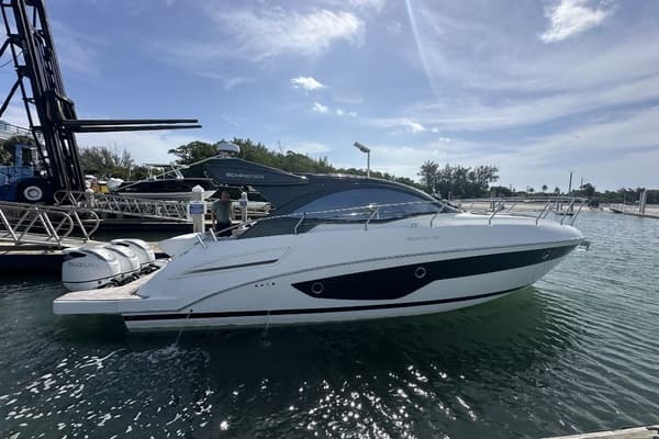 2022 Schaefer 400 Sport - Image 1
