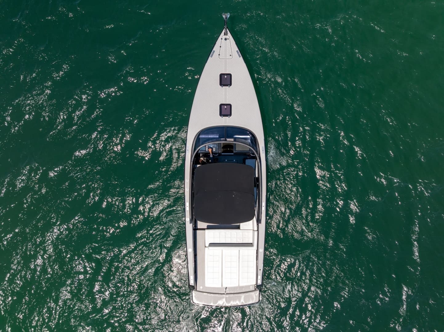 2016 VanDutch VanDutch 40 - Image 29