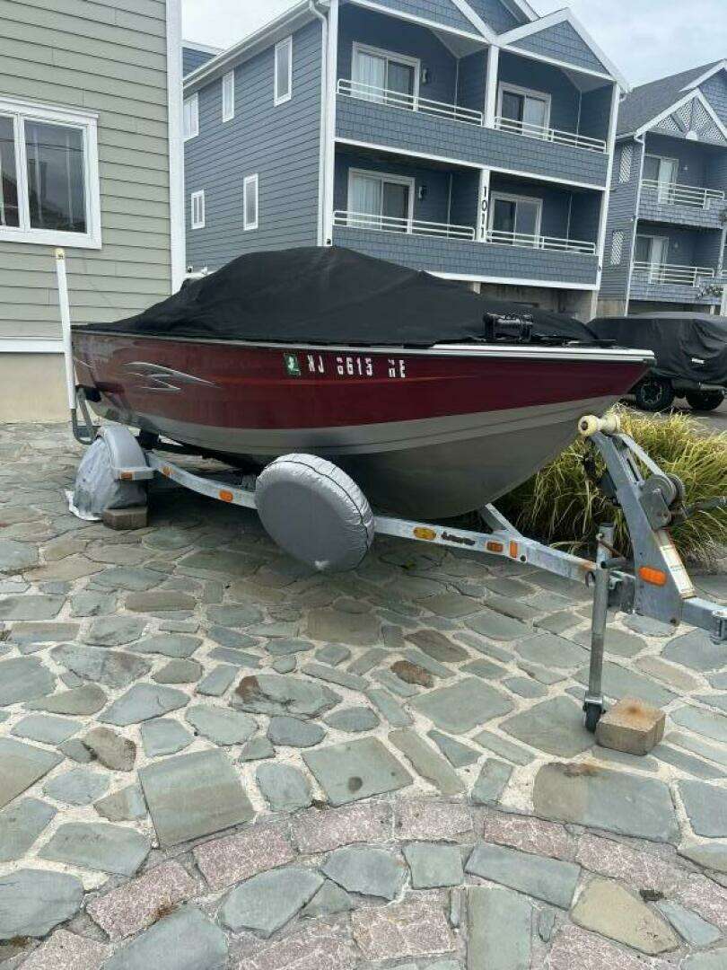 2013 Crestliner — - Image 2