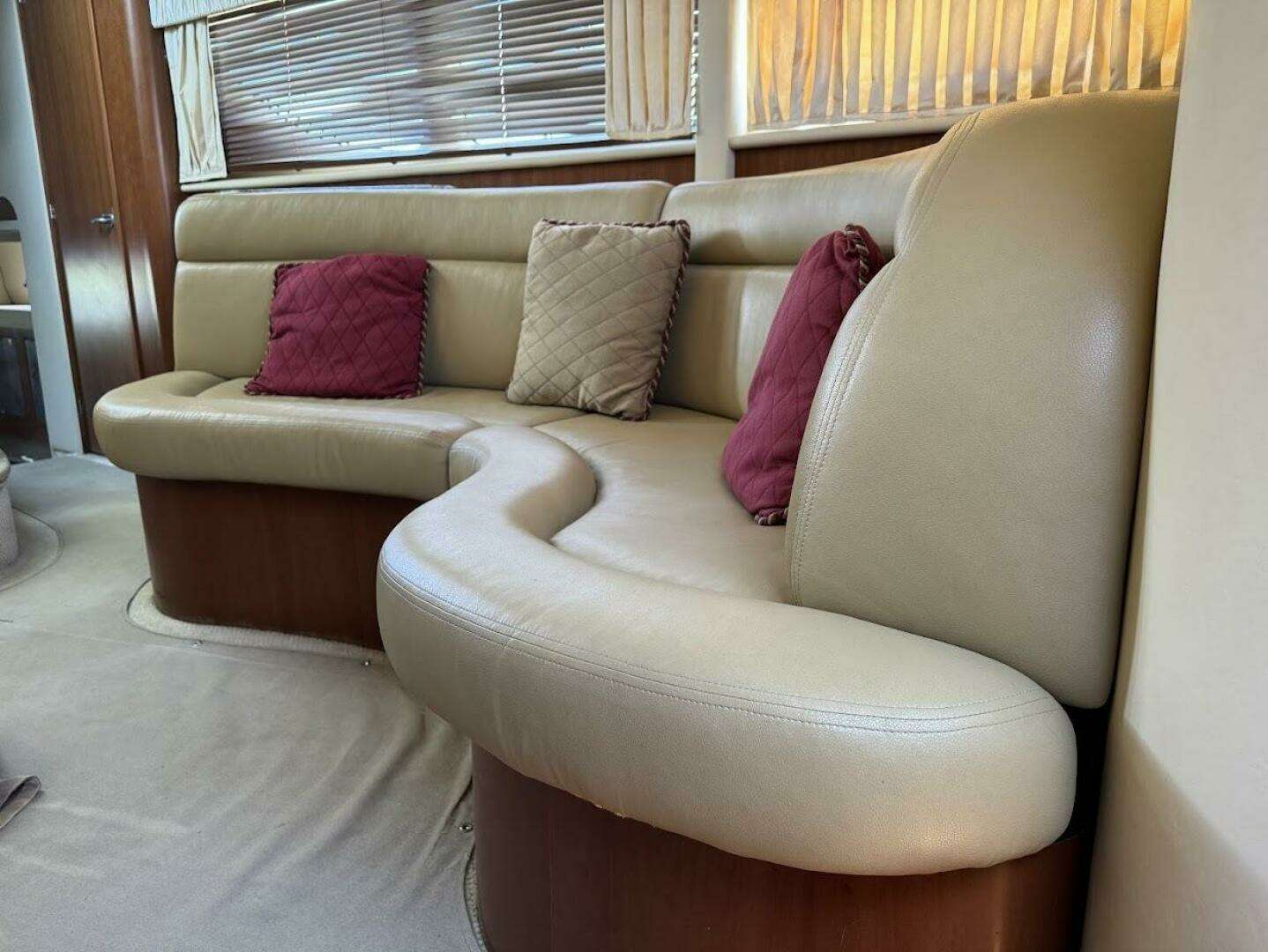 2006 Sea Ray 40 Motoryacht - Image 46