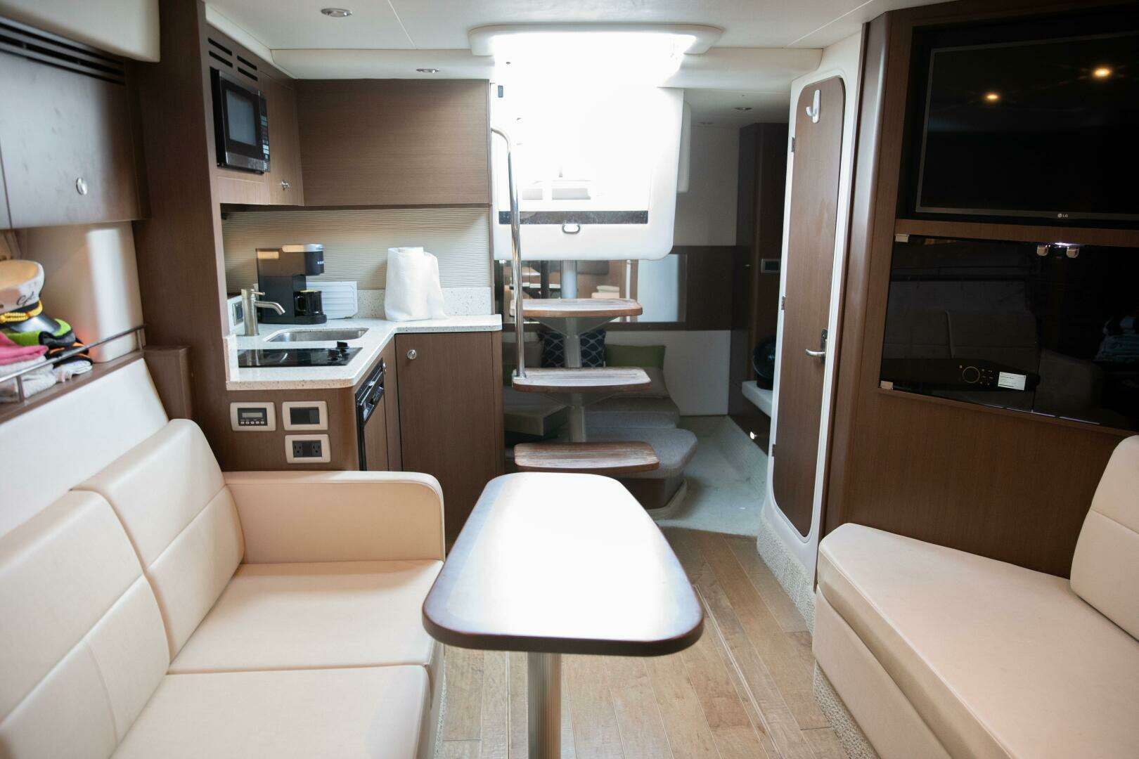 2016 Sea Ray 350 Sundancer - Image 95