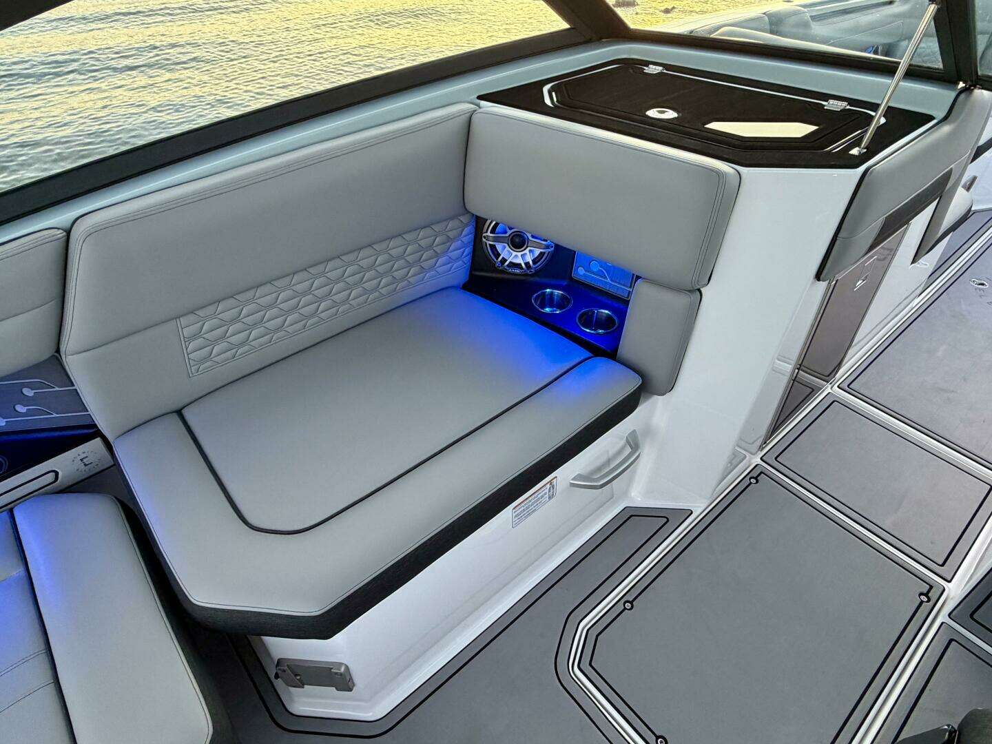 2023 Correct Craft Ingenity 23EL2 Electric Boat - Image 80
