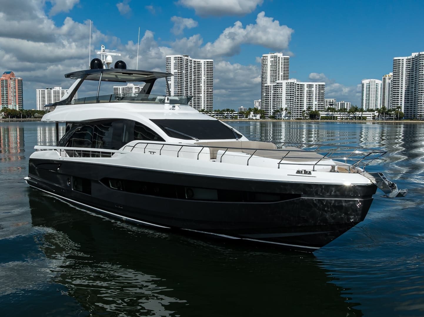 2024 Azimut Fly 78 - Image 96