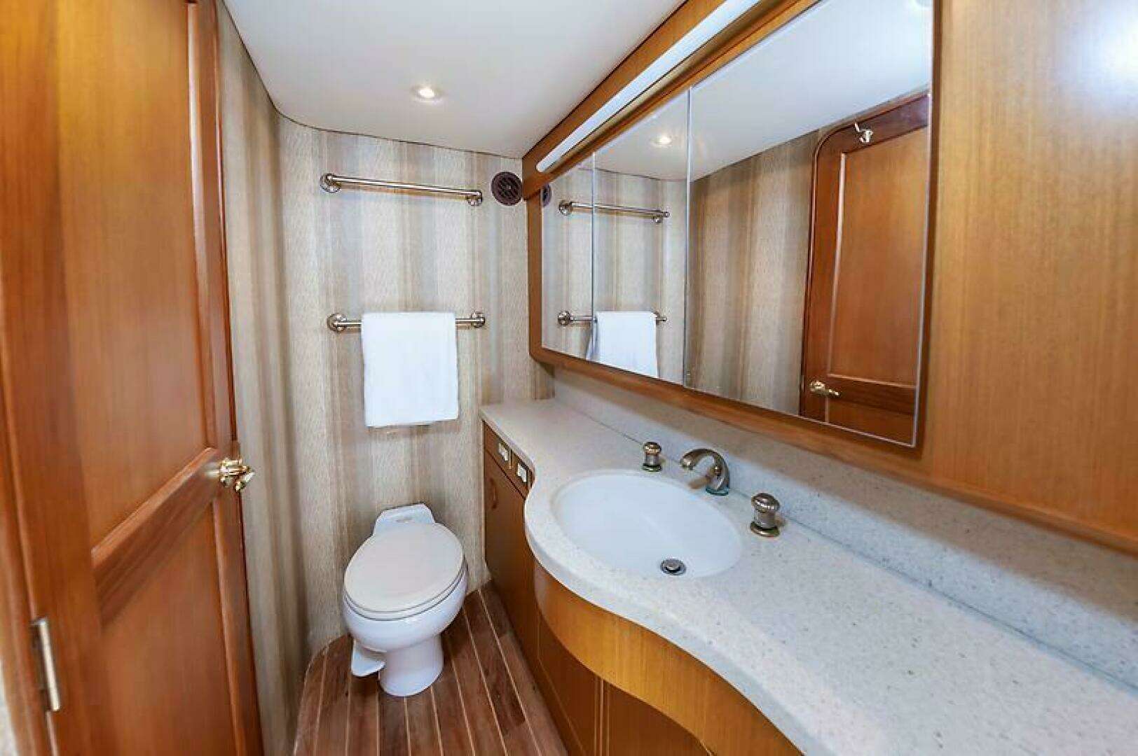 2003 Ocean 57 Convertible - Image 50