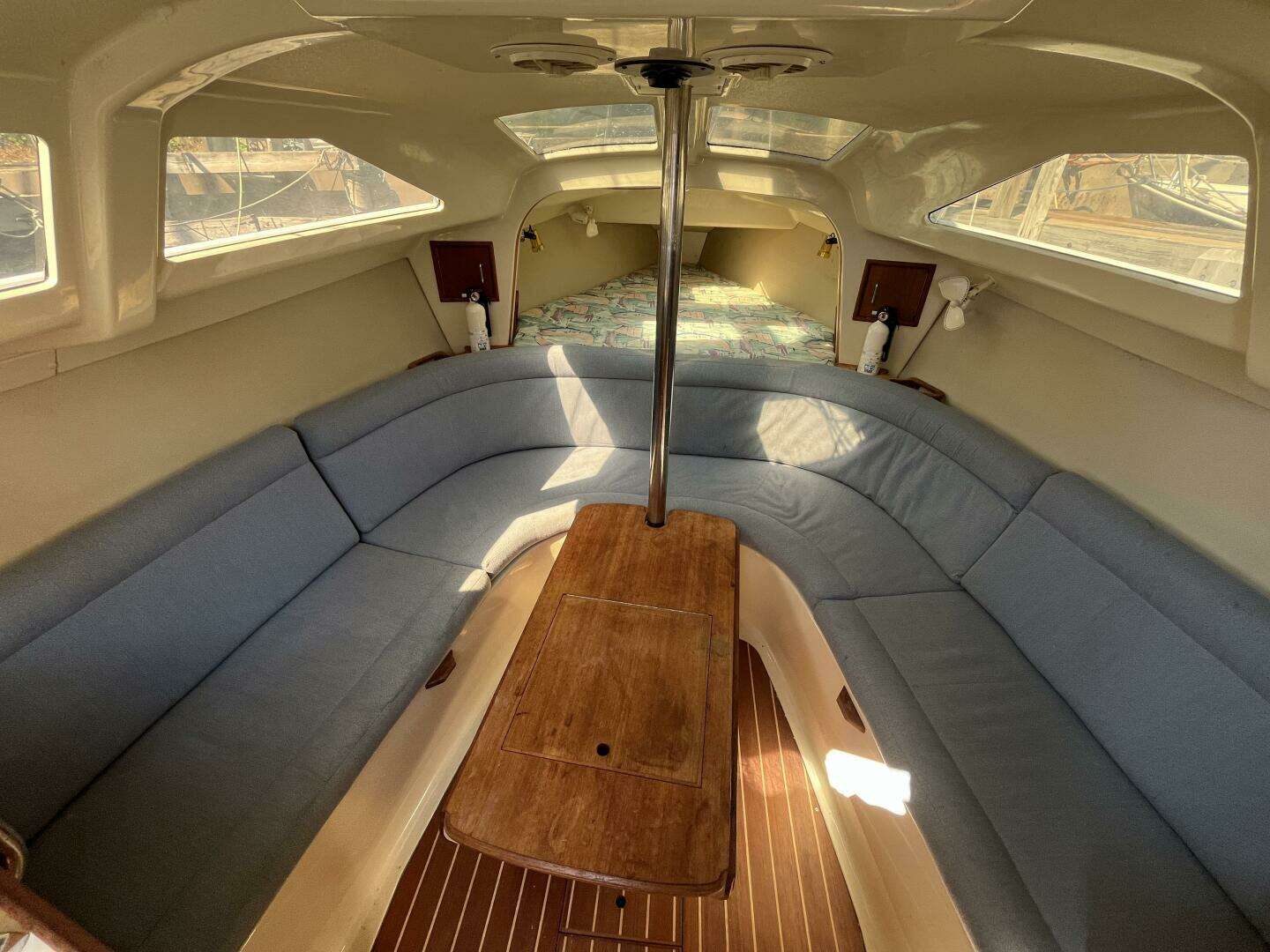 1994 Hunter 29.5 - Image 24