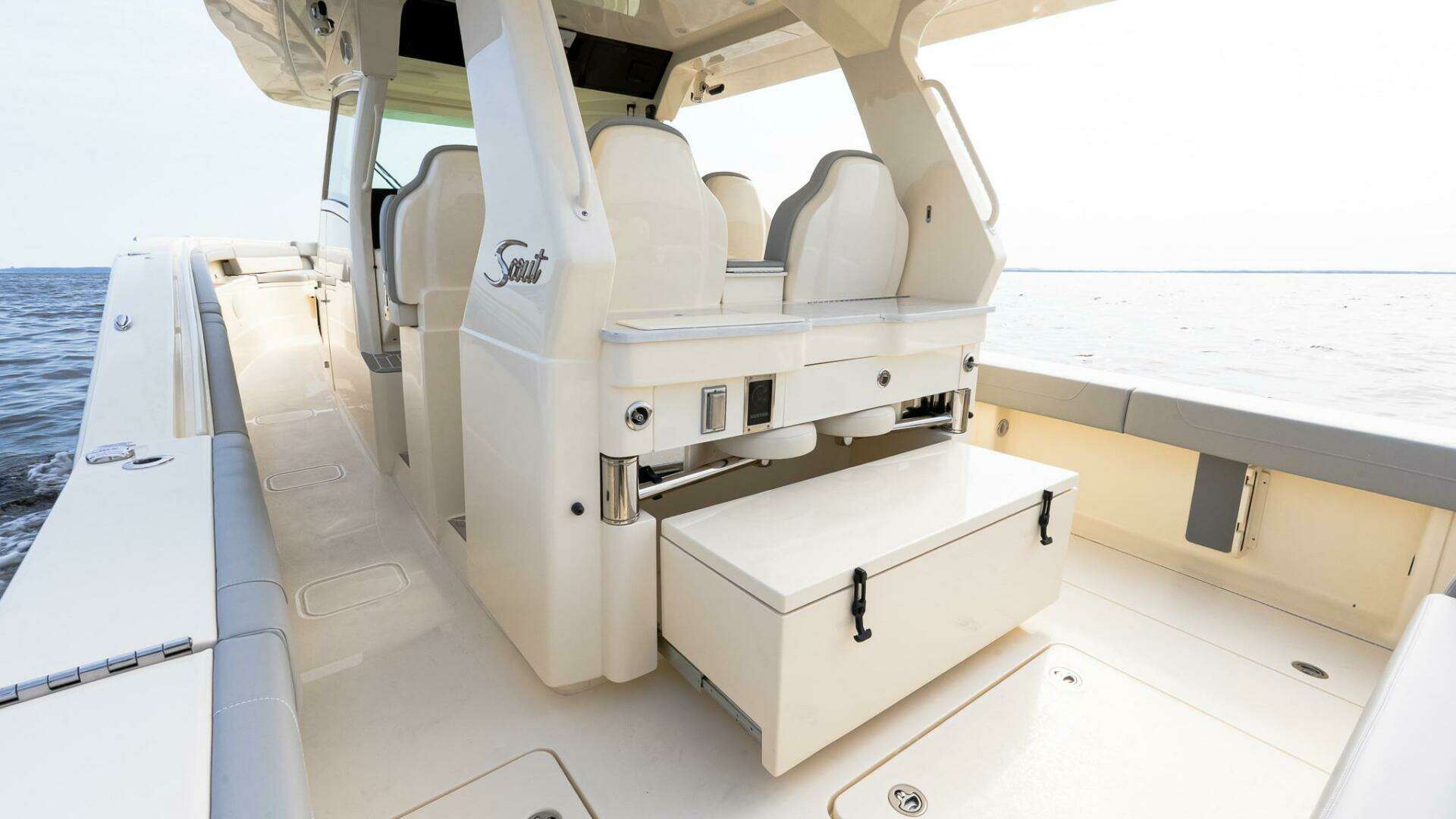 2025 Scout 425 LXF - Image 27