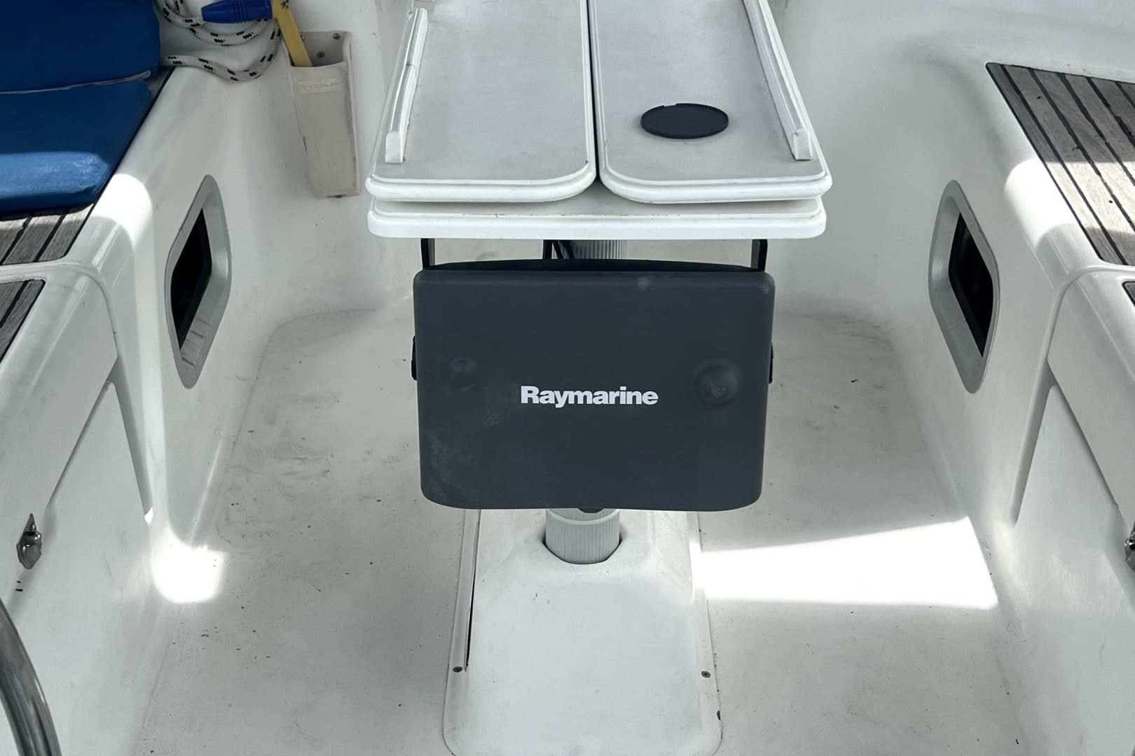 2002 Jeanneau Sun Odyssey 40 - Image 14
