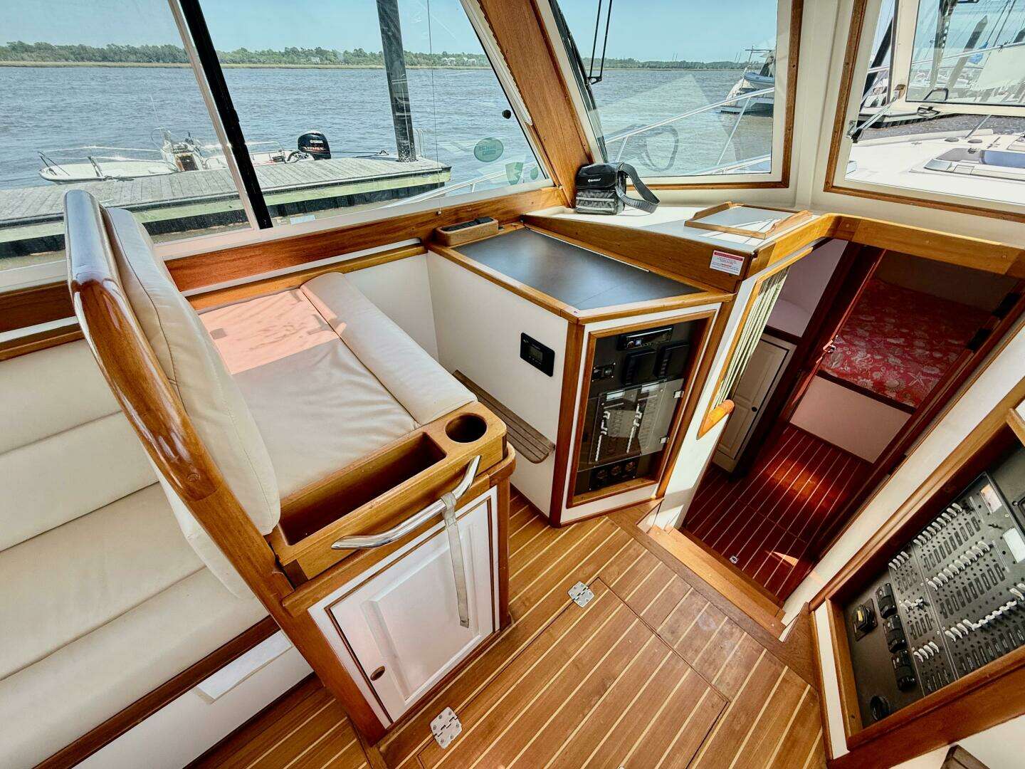 2006 Custom Mast & Mallet Thomas Point 40 - Image 22