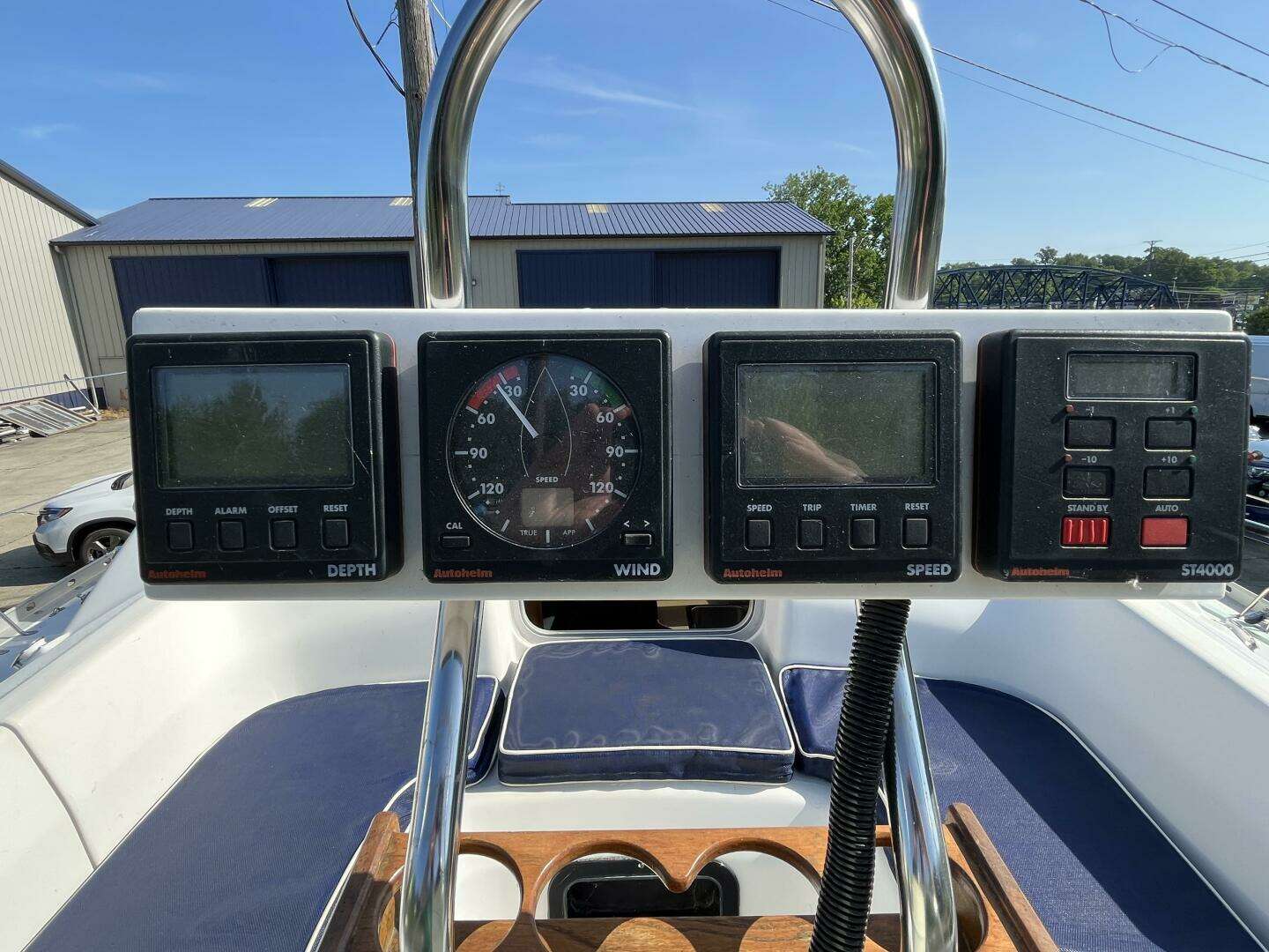 1992 Hunter — - Image 23