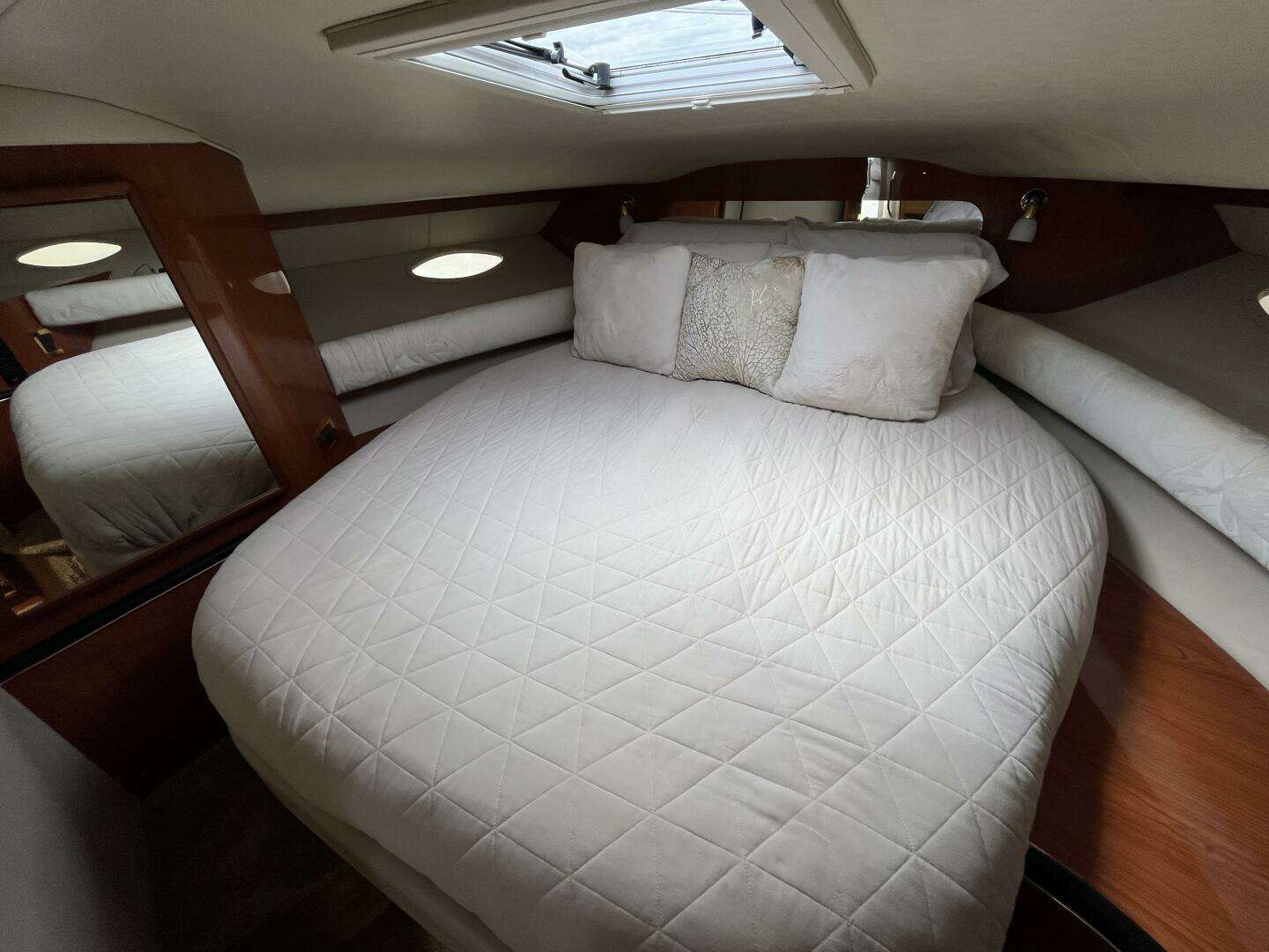 1999 Sea Ray 400 Sundancer - Image 58