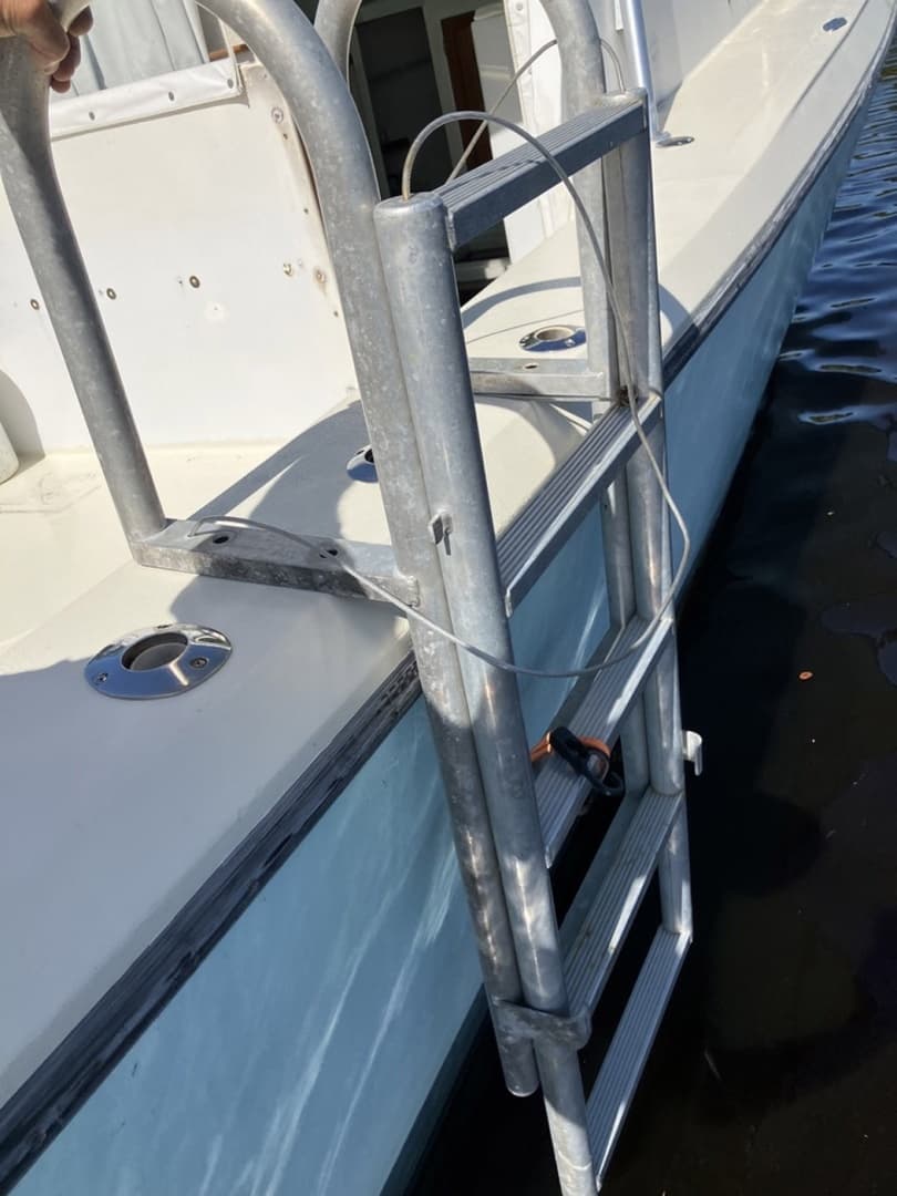 2005 Custom Michael Fritz 34' Pilothouse - Image 22