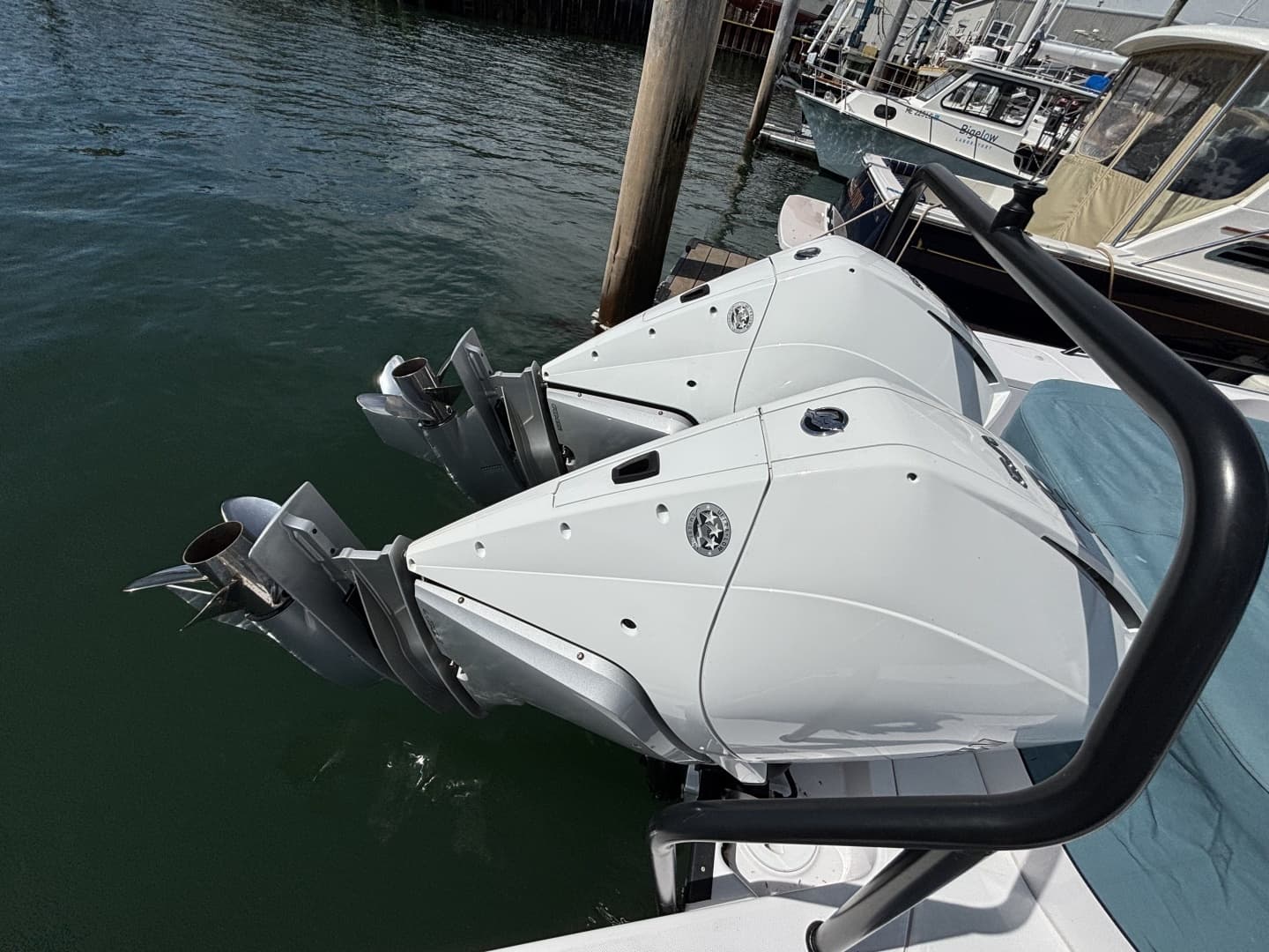 2023 Axopar 37XC Cross Cabin - Image 38