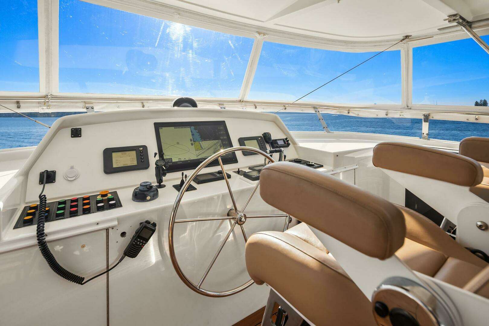 2001 Rayburn Custom Yachts Flush Deck - Image 43