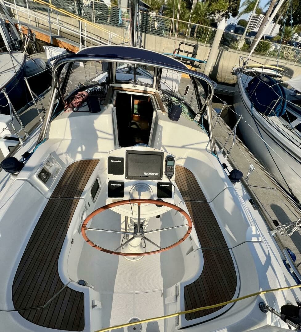 2005 Jeanneau Sun Odyssey 35 - Image 27