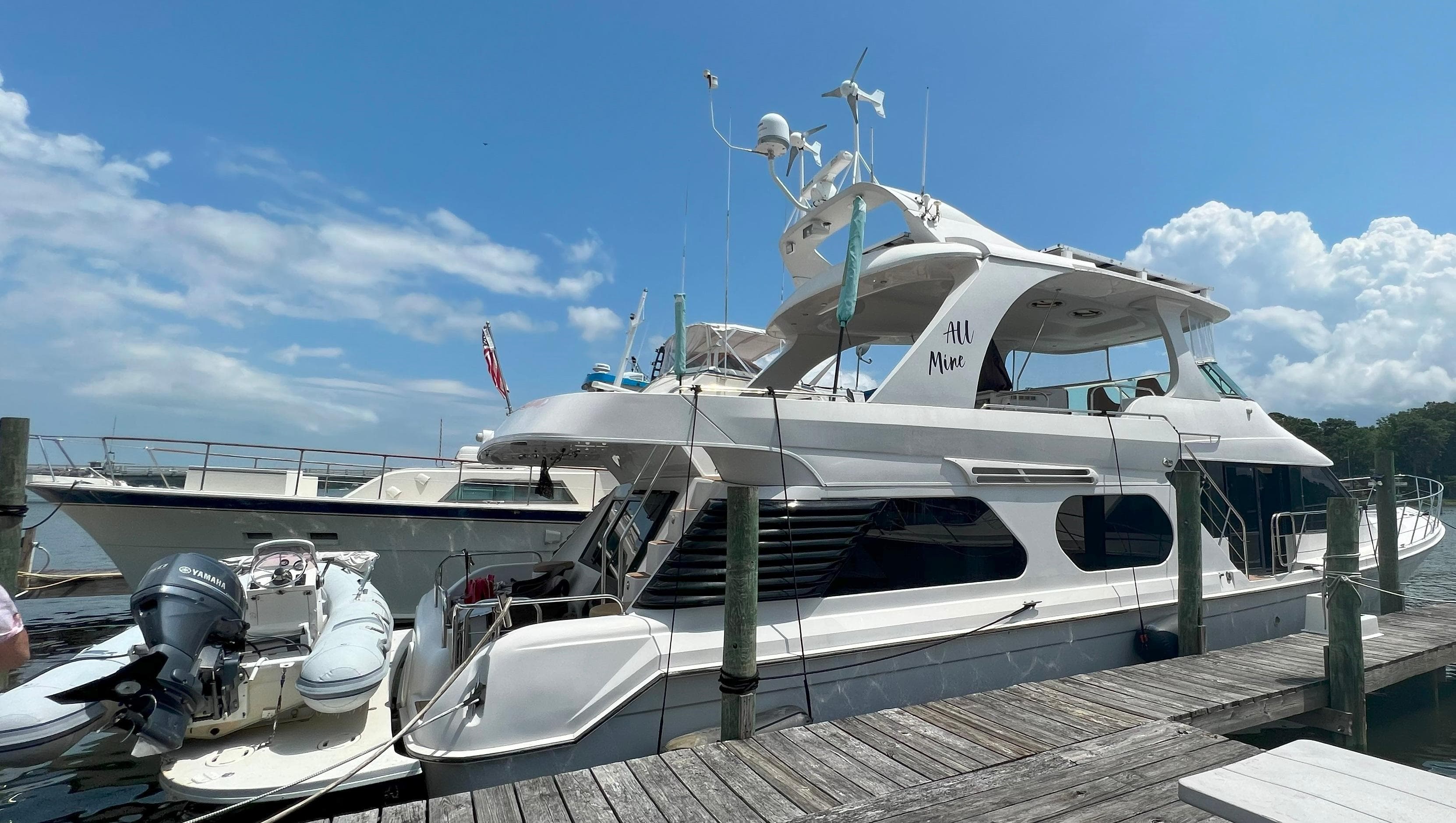 2009 Bluewater Yachts 65 Legacy - 2