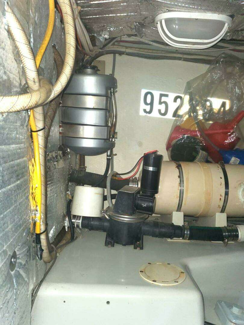 1989 Rampage R 401 SF SPORTFISHER - Image 46