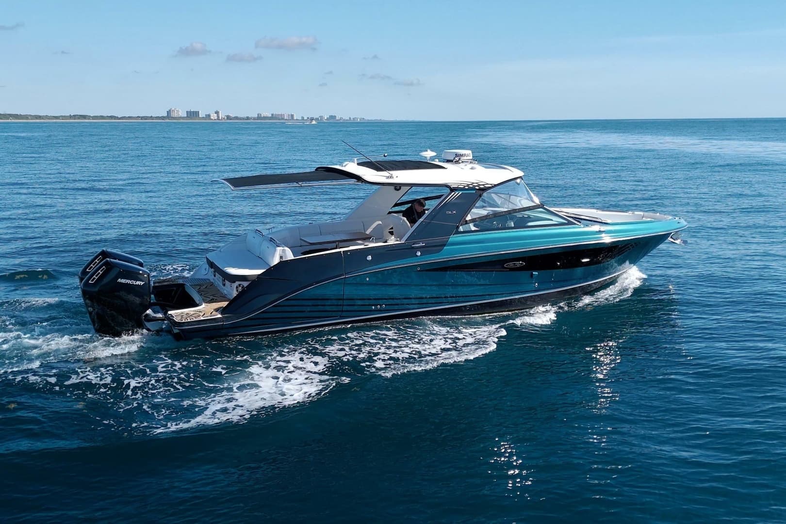 2021 Sea Ray SLX 400 Outboard - Image 5