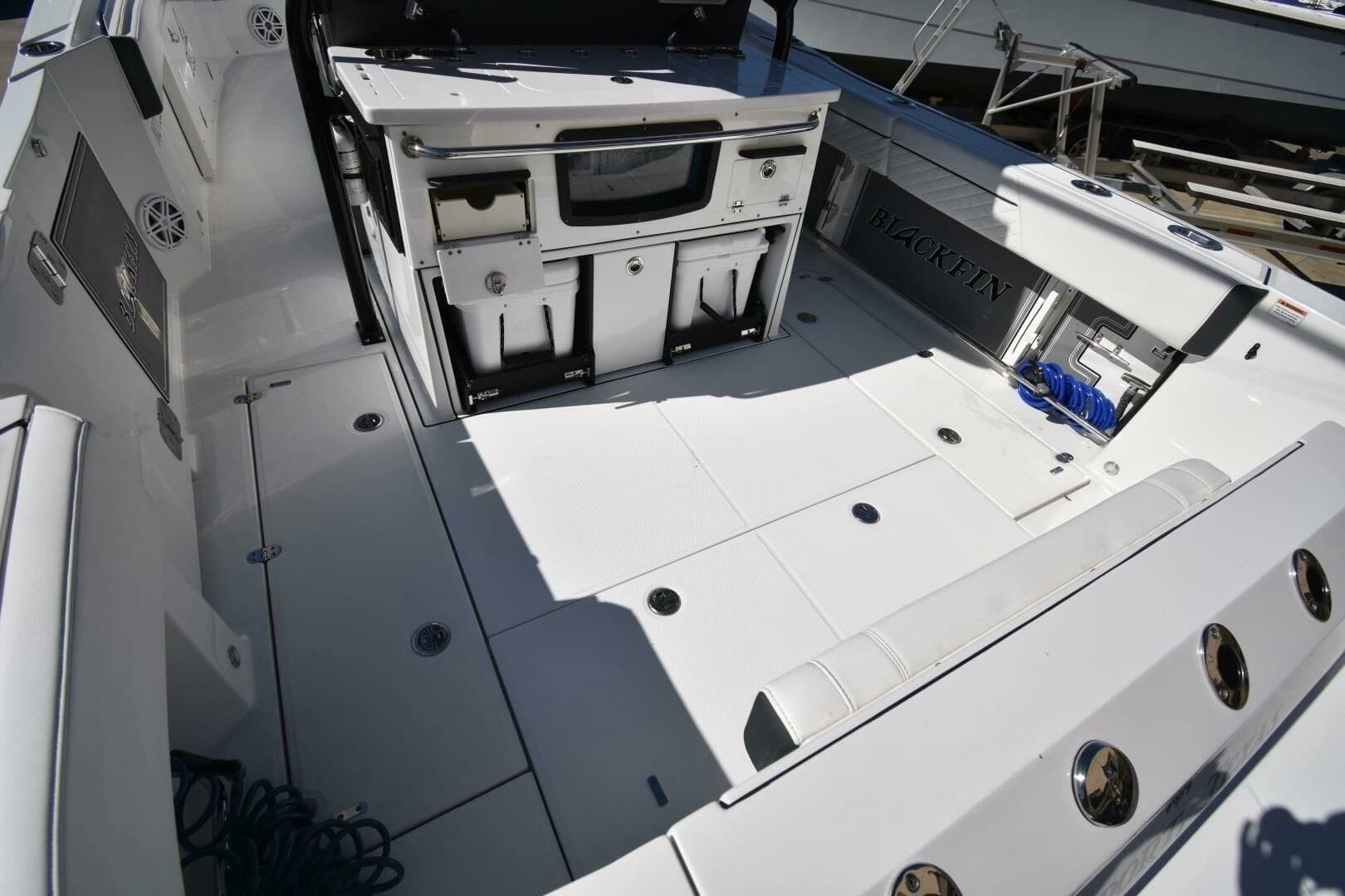2021 Blackfin 332 - Image 8