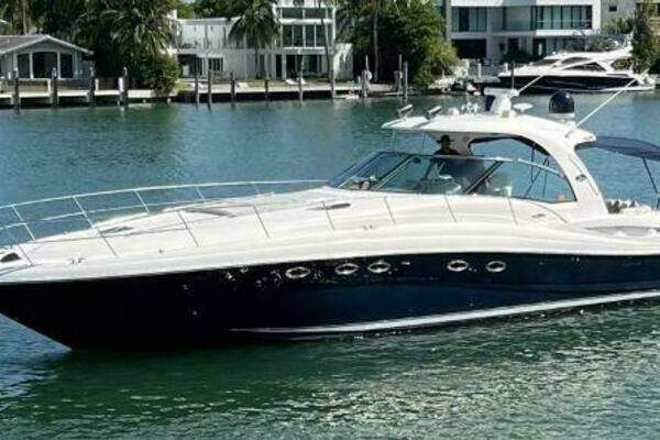 2005 Sea Ray 500 Sundancer - Image 1