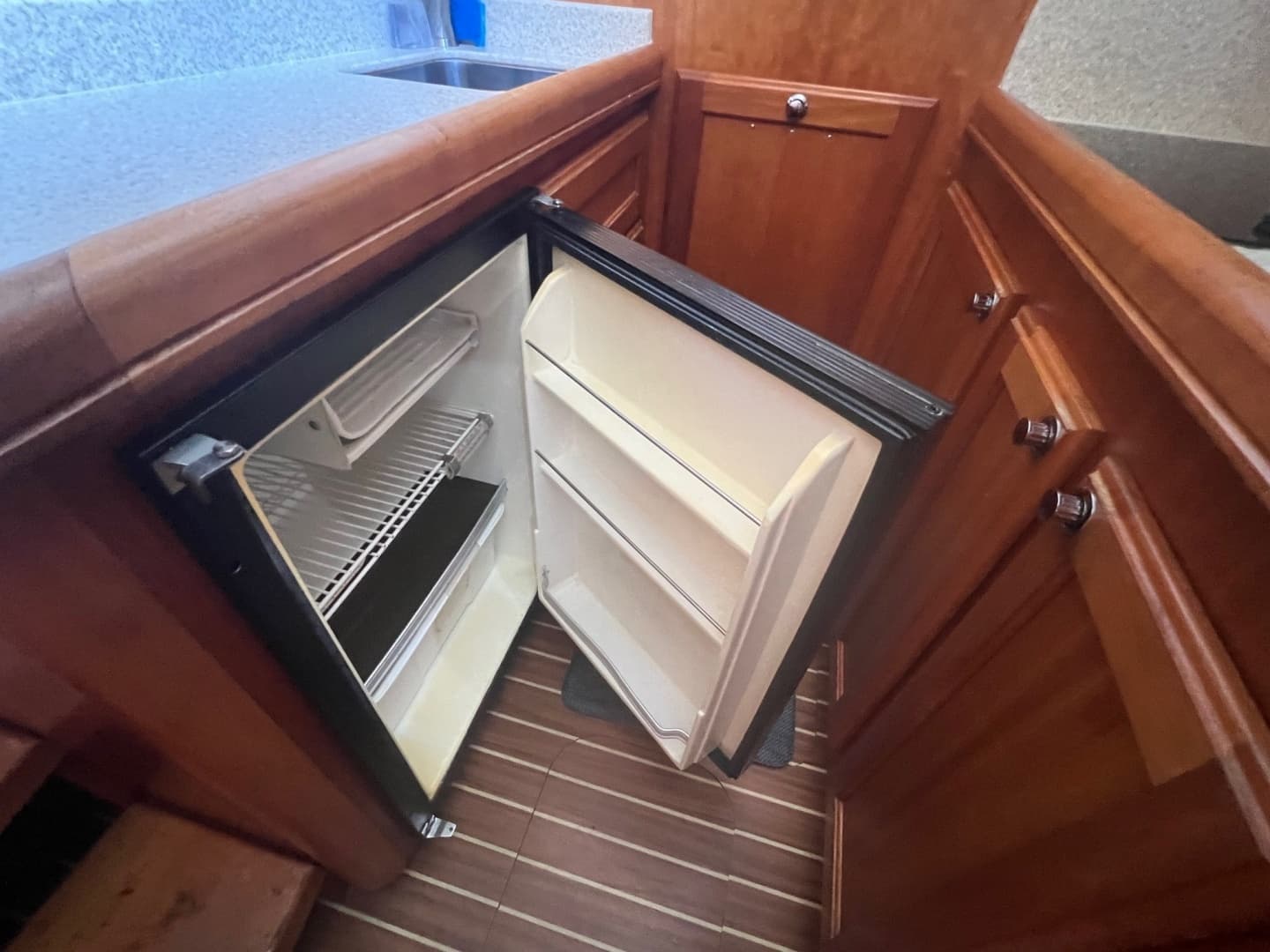 2006 Mainship 34 Trawler - Image 57