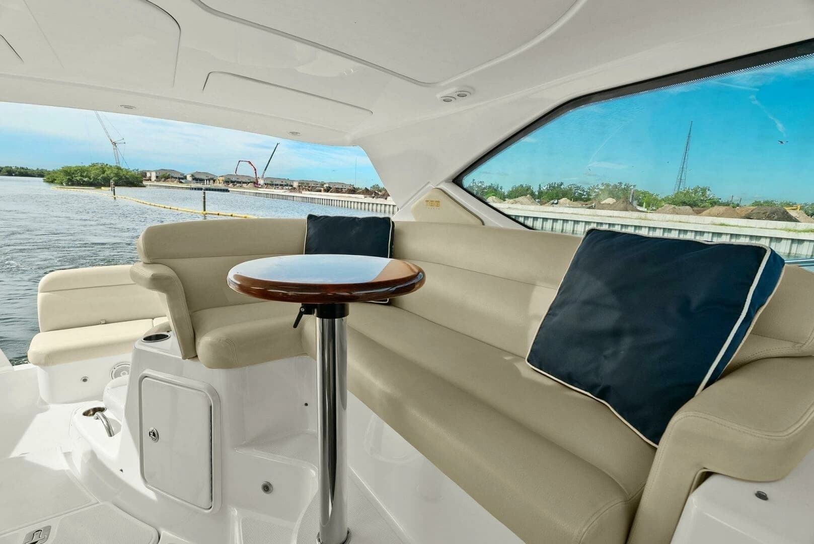 2008 Tiara Yachts 3500 Sovran - Image 24