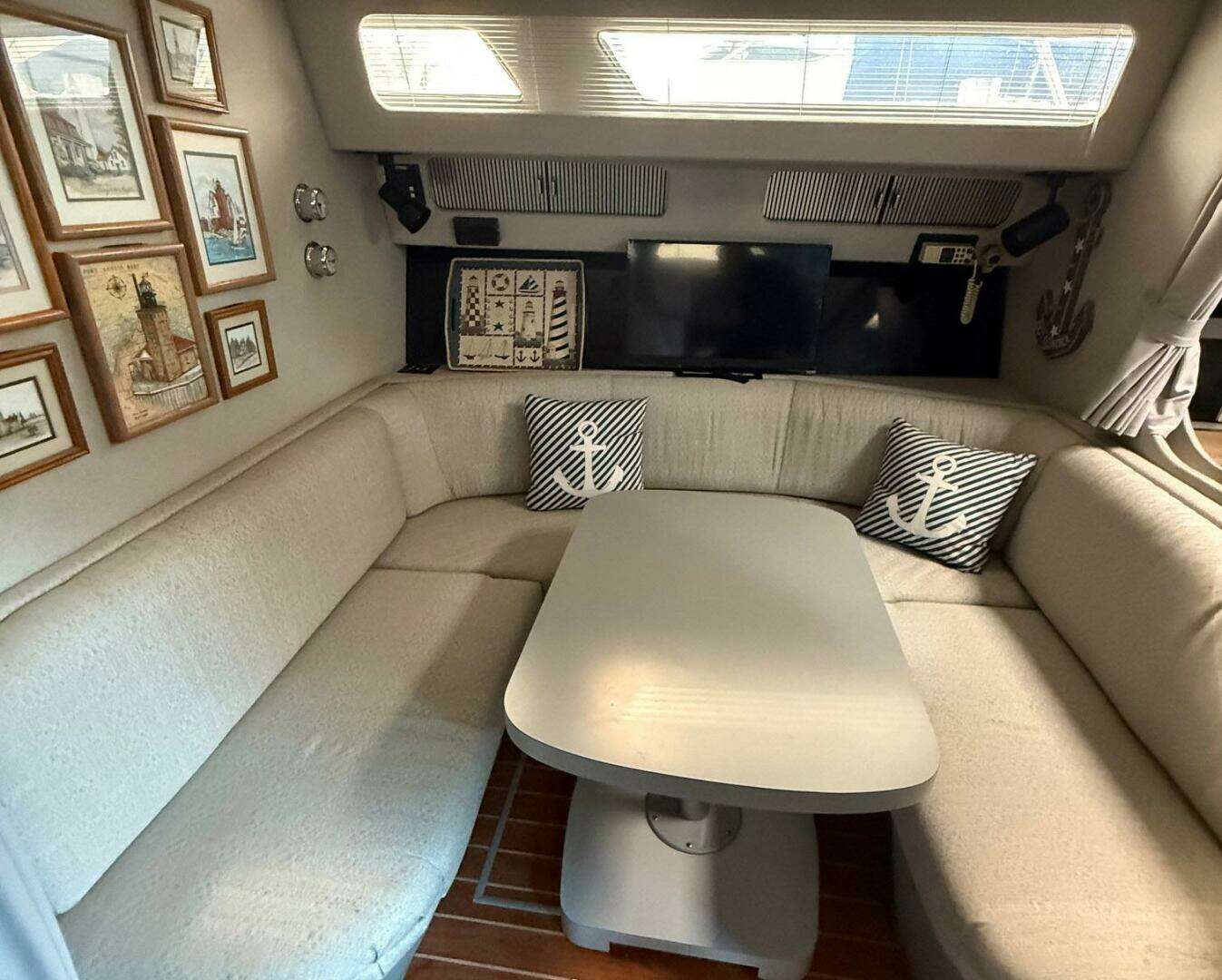 1989 Sea Ray 460 Express Cruiser - Image 20