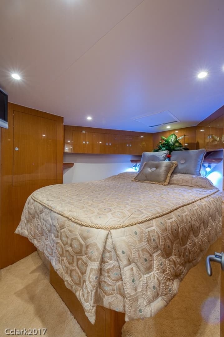 2007 Post 53 Convertible - Image 39