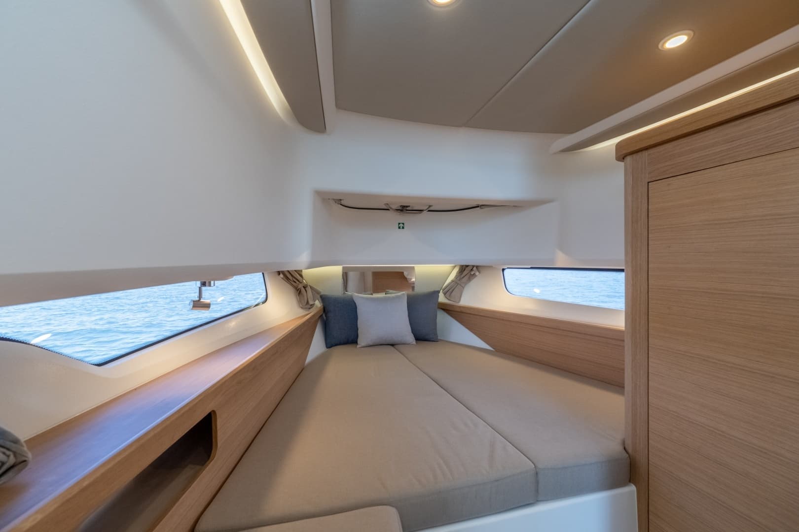 2025 Nimbus Tender 11 - Image 18