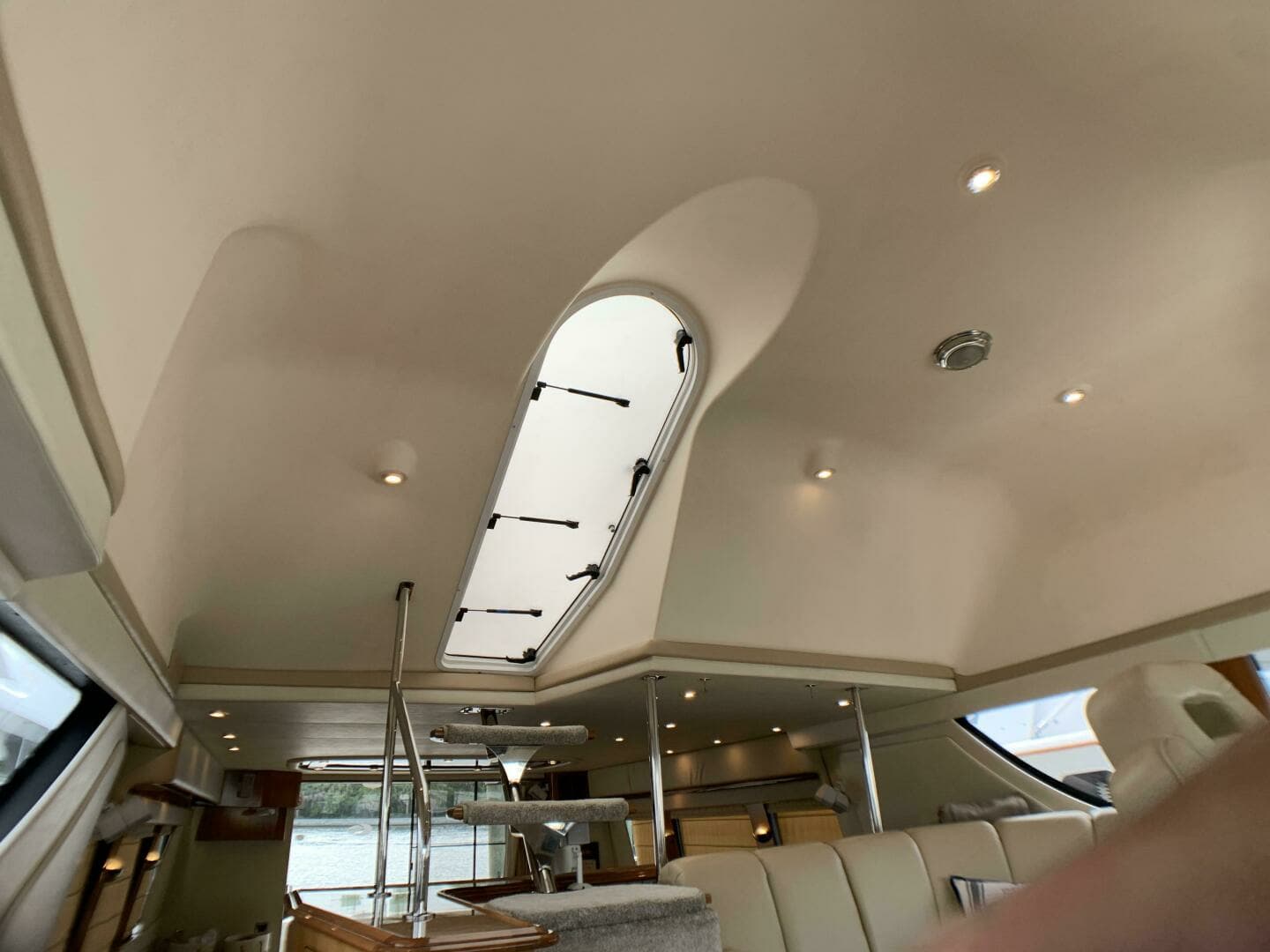 2006 Carver 56 Voyager - Image 63
