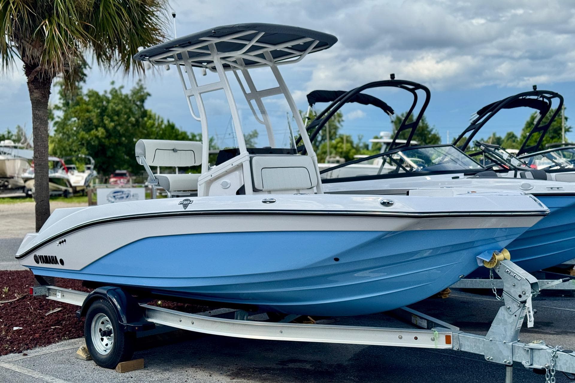 2025 Yamaha Boats 195 FSH Sport