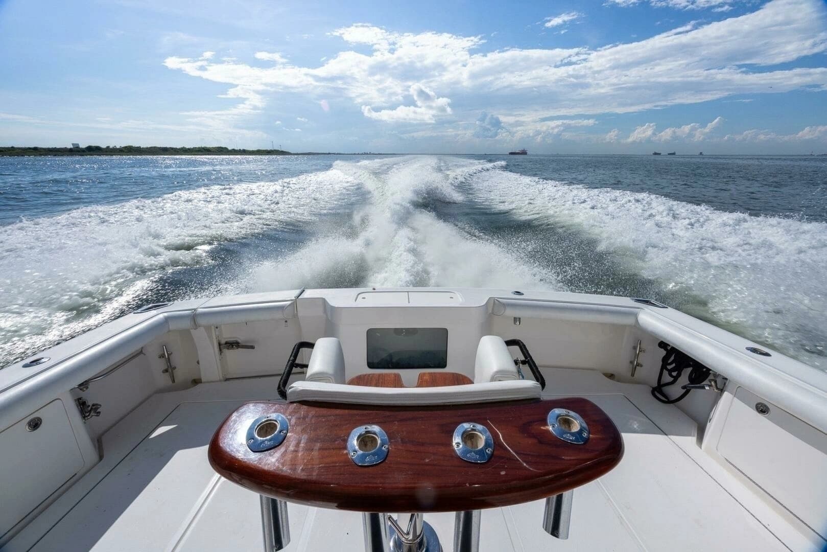 2012 Cabo 40 Express - Image 5