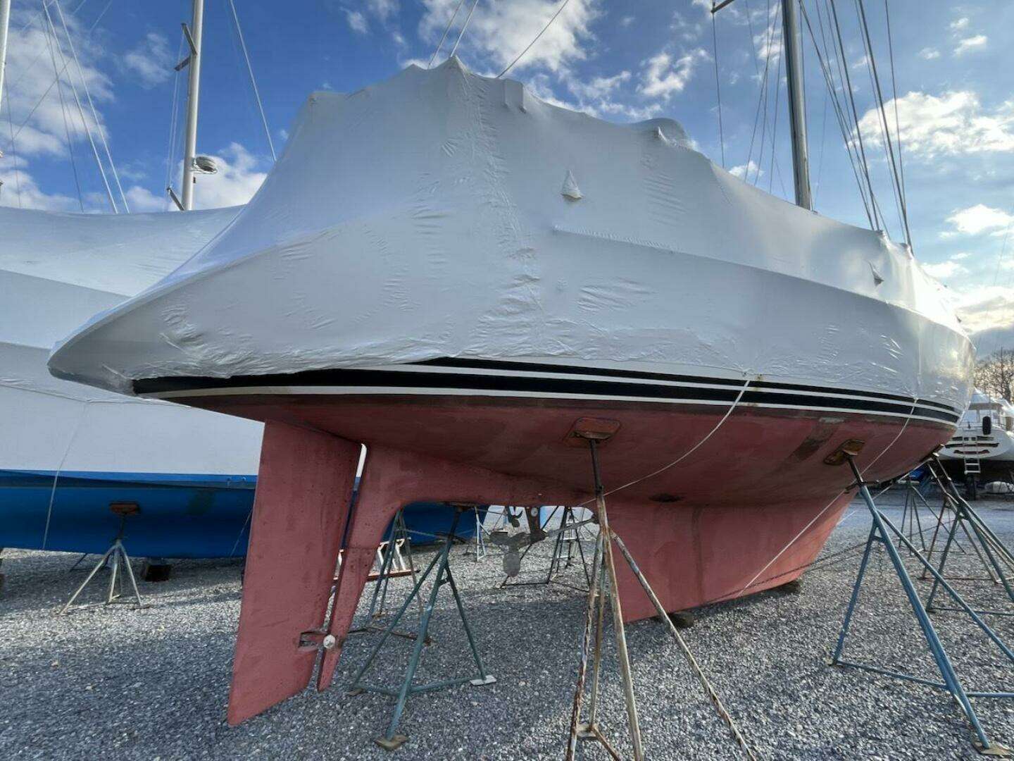 2004 Hylas 49 - Image 44