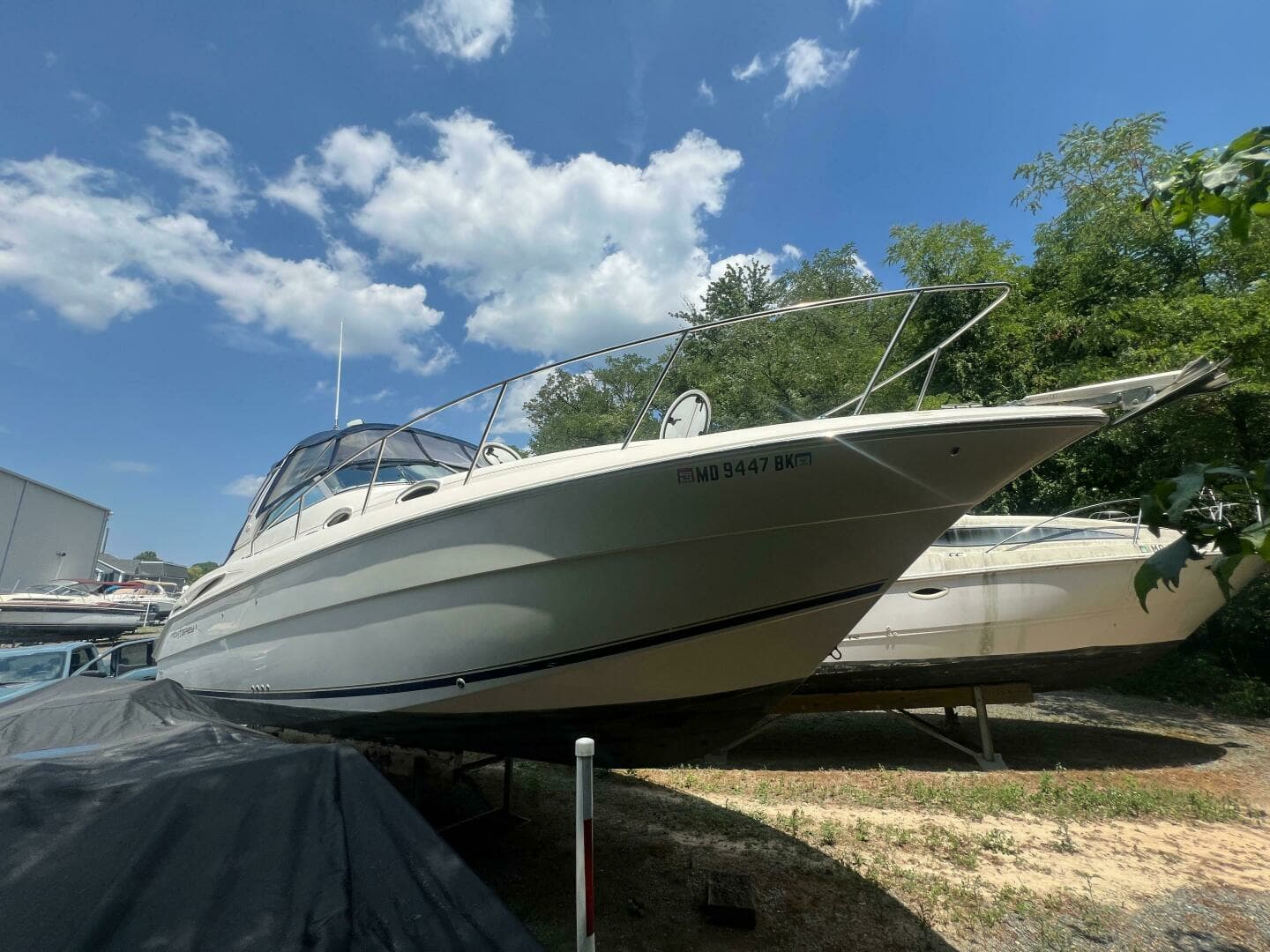 2000 Monterey 302 Cruiser - Image 2