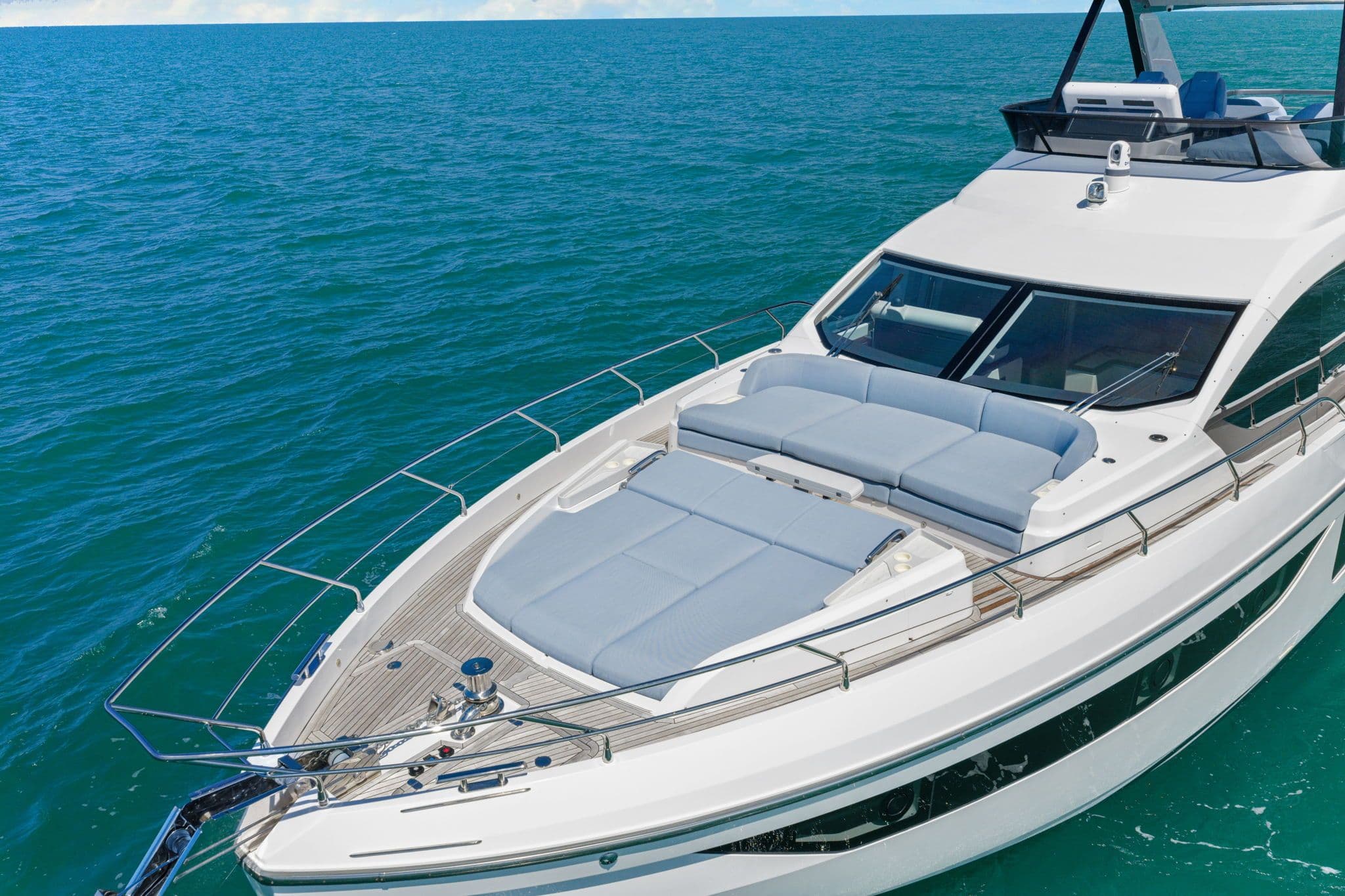 2025 Azimut 68 - 11