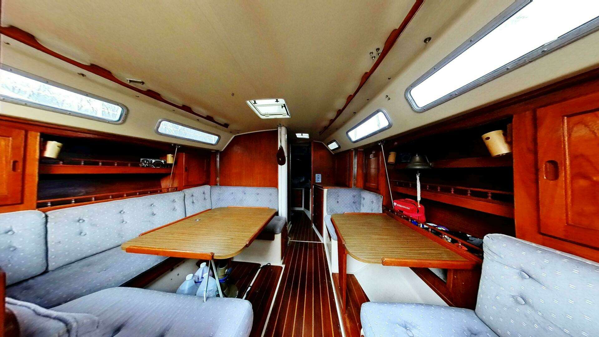 1985 Catalina 36 Tall Rig - Image 31
