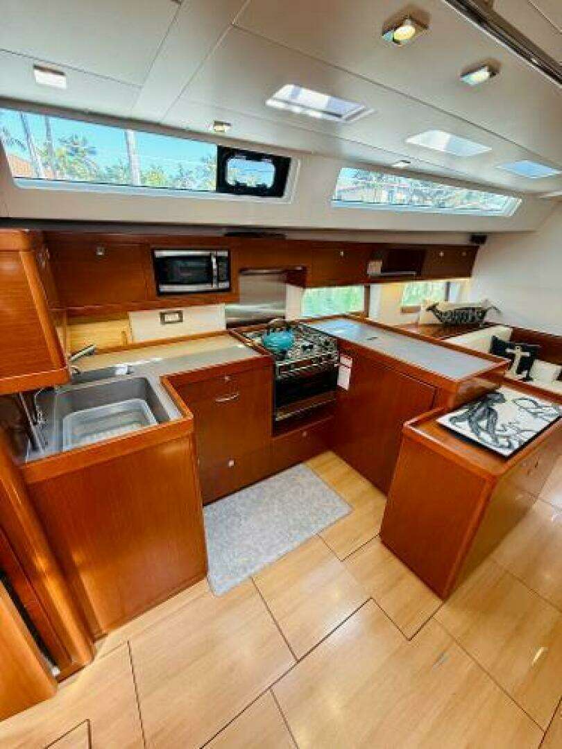 2015 Beneteau Oceanis 55 - Image 35