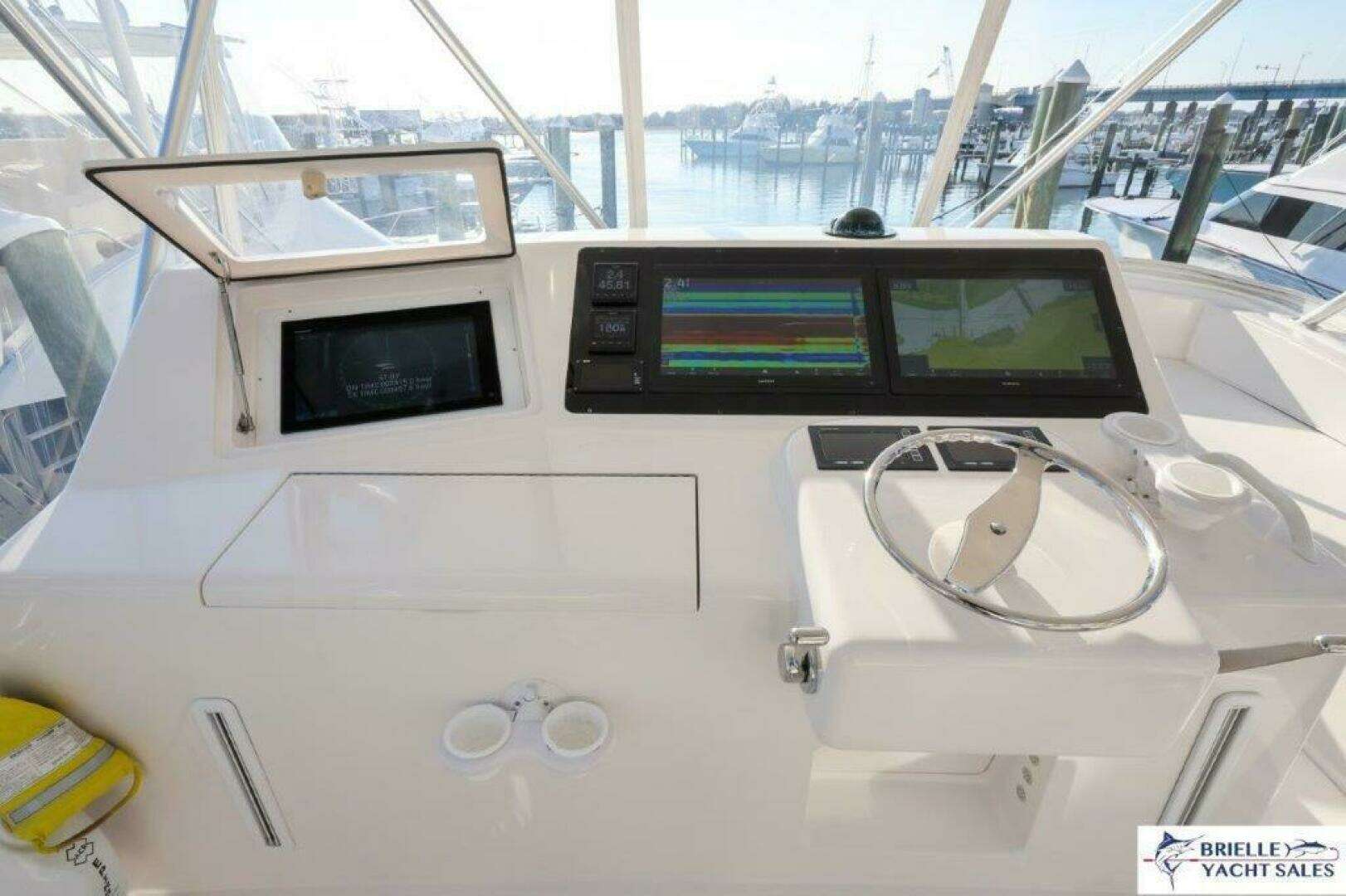 2005 Viking 45 Convertible - Image 12