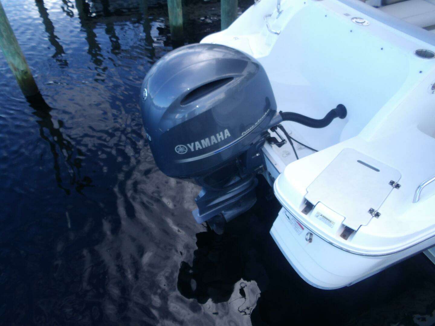 2017 Hurricane Sun Deck 2200 - Image 6