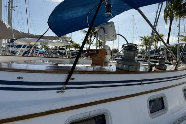 1985 Endeavour 42 - 69