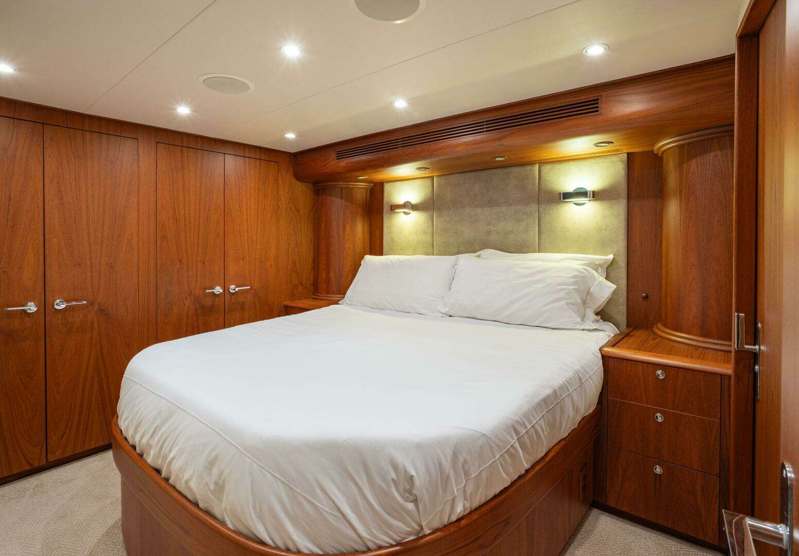 2007 Merritt 72 Sportfish Convertible - Image 17