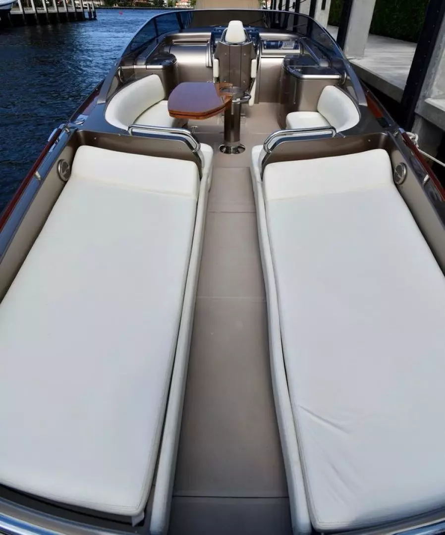 2006 Riva Rivarama - Image 15